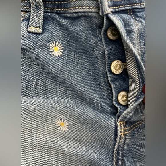 Hollister jeans shorts size 28 waist - Picture 5 of 6
